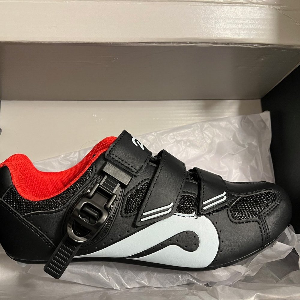 NWT Women's Peloton Cycling Shoes